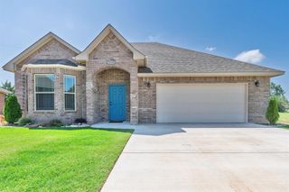 3930 Maple Grove Avenue, Shawnee, OK 74804