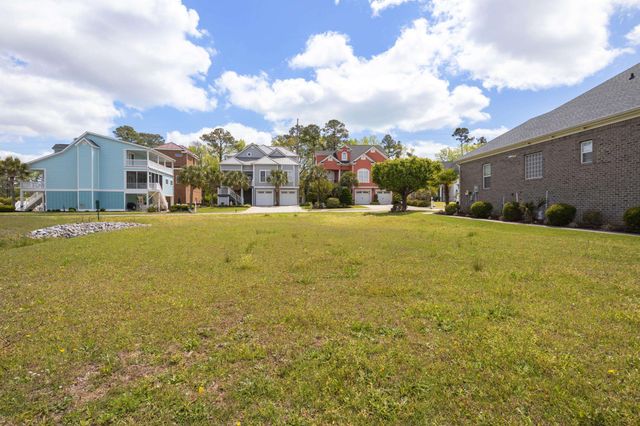 1709 Crosswinds Ave., North Myrtle Beach, SC 29582