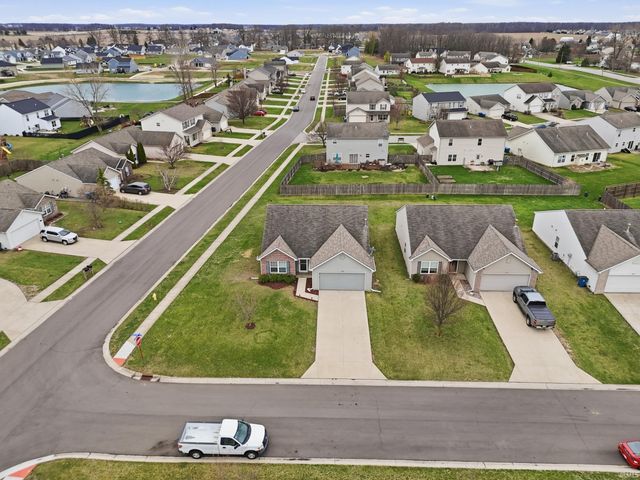 10232 Archstone Cove, New Haven, IN 46774