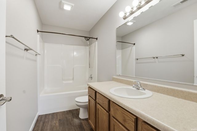 10232 Archstone Cove, New Haven, IN 46774