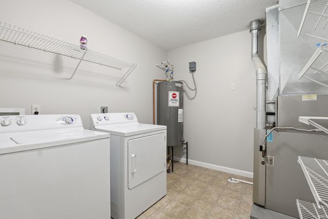 10232 Archstone Cove, New Haven, IN 46774