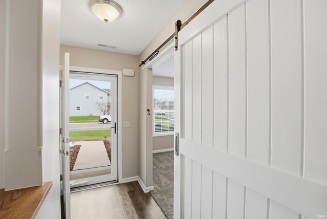 10232 Archstone Cove, New Haven, IN 46774