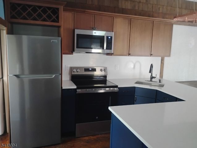 32 Laurel Drive, Jefferson Twp., NJ 07438