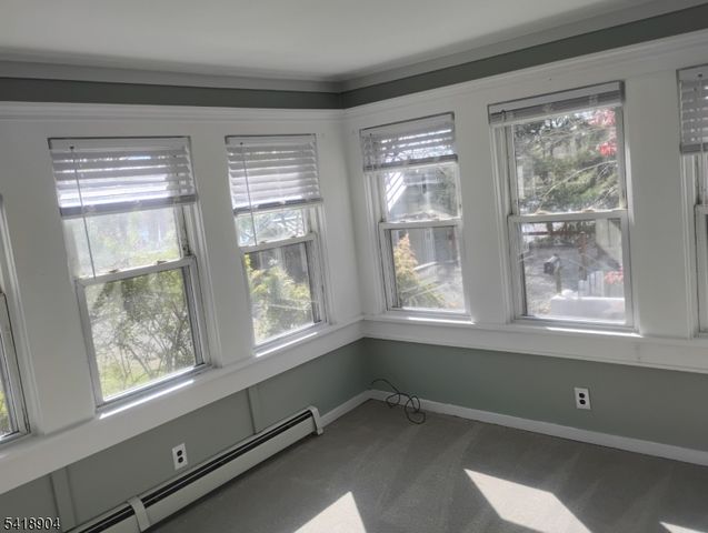 32 Laurel Drive, Jefferson Twp., NJ 07438