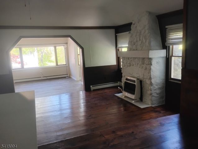 32 Laurel Drive, Jefferson Twp., NJ 07438