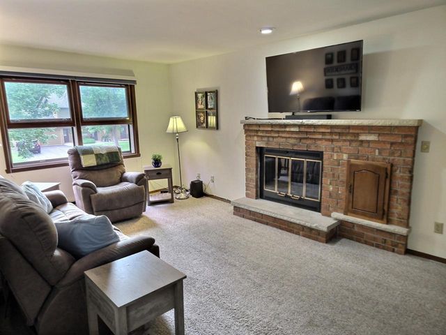 940 BABCOCK STREET, Neenah, WI 54956