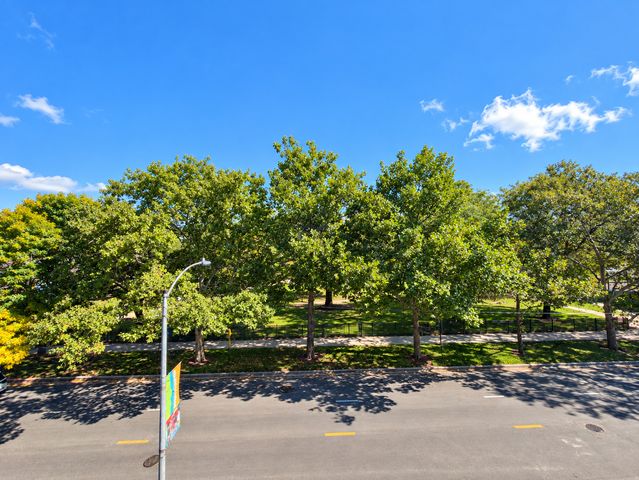 4340 N California Avenue 303, Chicago, IL 60618