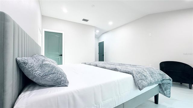 4312 E GROVE VIEW AVENUE, Tampa, FL 33617