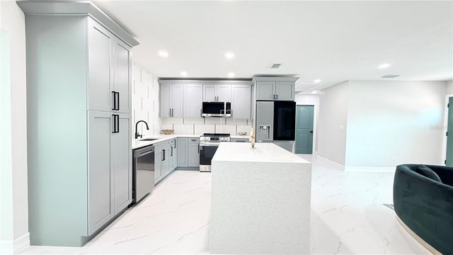 4312 E GROVE VIEW AVENUE, Tampa, FL 33617