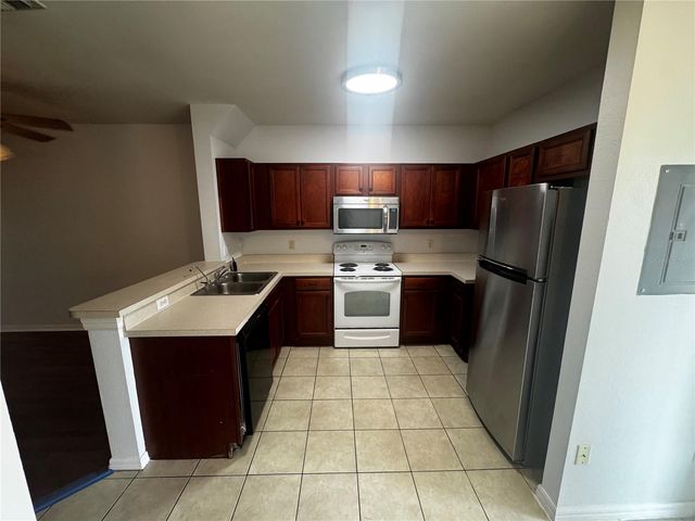 10443 HERON LAKE DRIVE, Riverview, FL 33578