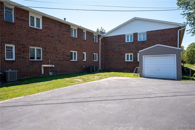 1040 Reserve Road 1, West Seneca, NY 14224