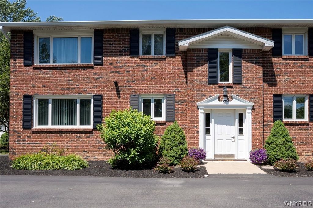 1040 Reserve Road 1, West Seneca, NY 14224