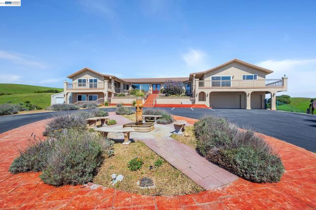 41794 Vargas Rd, Fremont, CA 94539