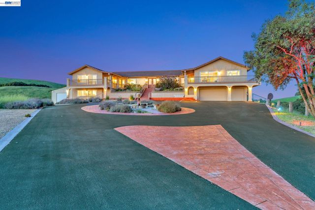 41794 Vargas Rd, Fremont, CA 94539