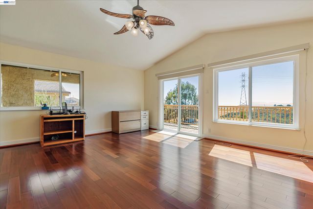 41794 Vargas Rd, Fremont, CA 94539