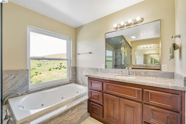 41794 Vargas Rd, Fremont, CA 94539