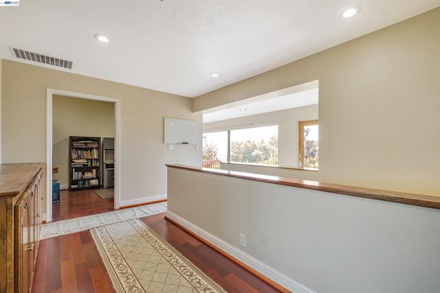 41794 Vargas Rd, Fremont, CA 94539