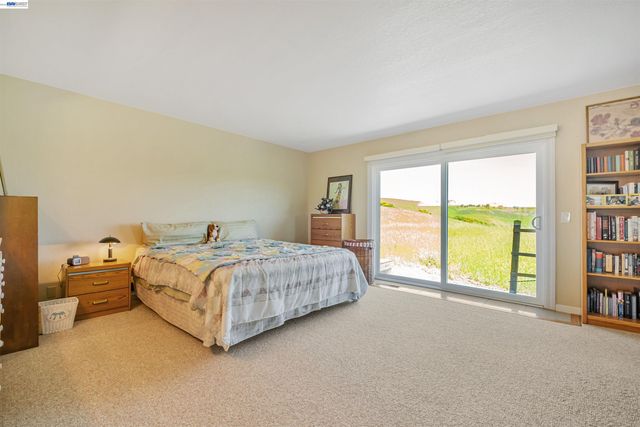 41794 Vargas Rd, Fremont, CA 94539