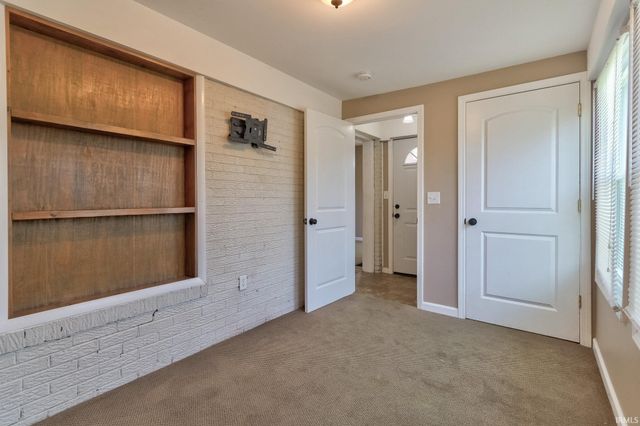 645 S Fares Avenue, Evansville, IN 47714