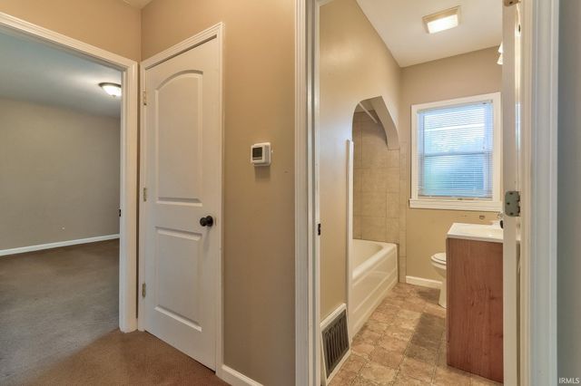 645 S Fares Avenue, Evansville, IN 47714