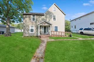 2037 Gabriel Avenue, Zion, IL 60099