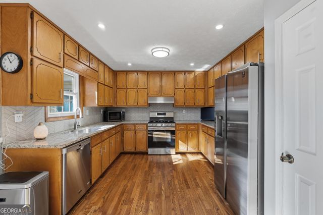 155 Bob White Drive, Stockbridge, GA 30281