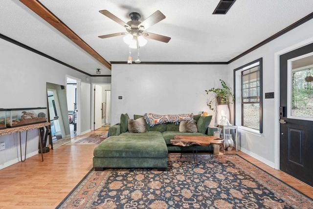 6 North Drive, Conway, AR 72034