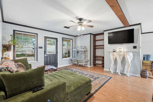 6 North Drive, Conway, AR 72034