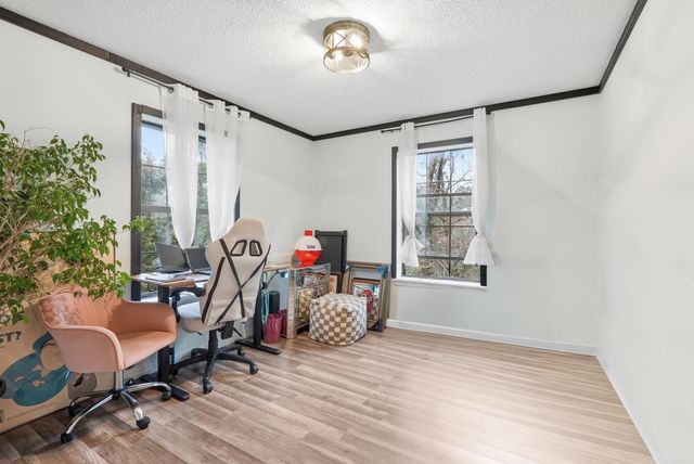 6 North Drive, Conway, AR 72034