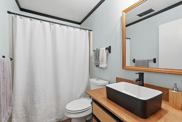 6 North Drive, Conway, AR 72034