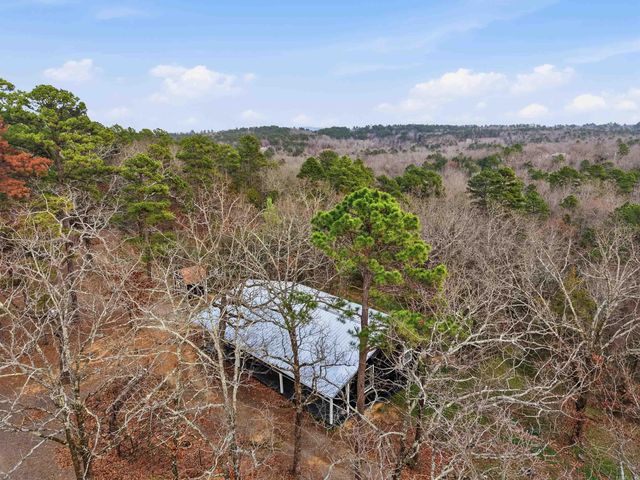 6 North Drive, Conway, AR 72034