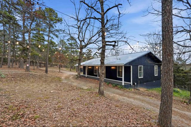 6 North Drive, Conway, AR 72034