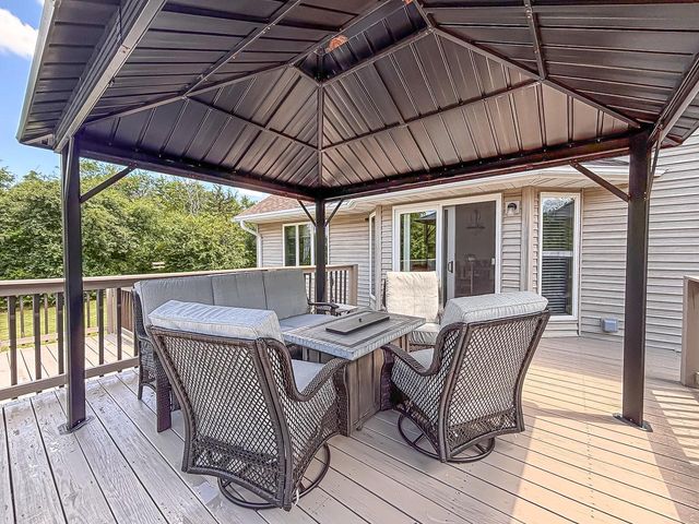 N5833 County Road F, Sullivan, WI 53178