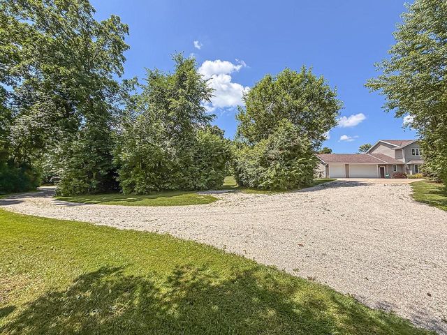 N5833 County Road F, Sullivan, WI 53178