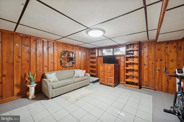 1216 KNORR ST, Philadelphia, PA 19111