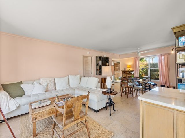 200 Greytwig Road 109, Vero Beach, FL 32963