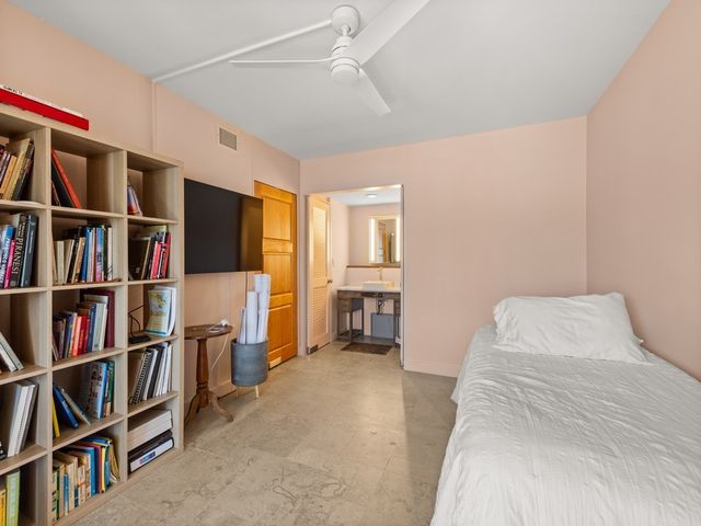 200 Greytwig Road 109, Vero Beach, FL 32963