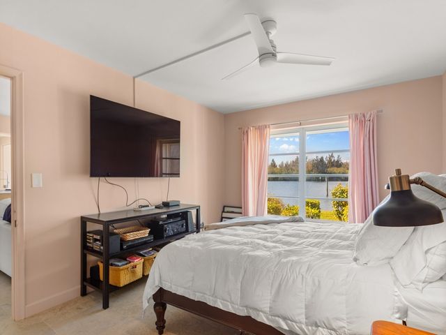 200 Greytwig Road 109, Vero Beach, FL 32963