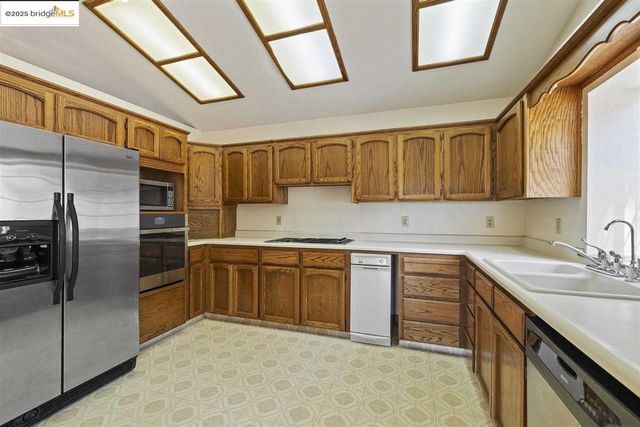 16620 Charles Otter Drive, Sonora, CA 95370