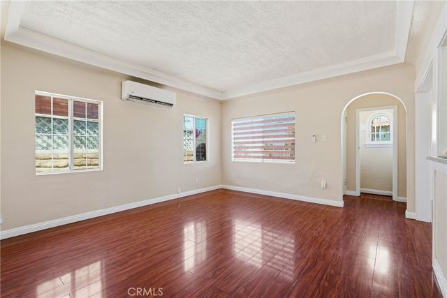 26051 Governor Ave., Harbor City, CA 90710