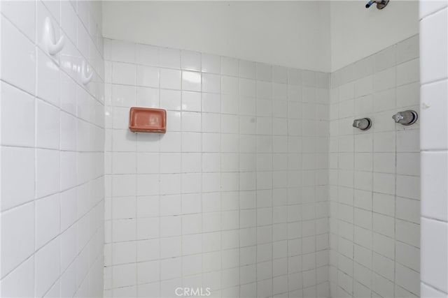26051 Governor Ave., Harbor City, CA 90710