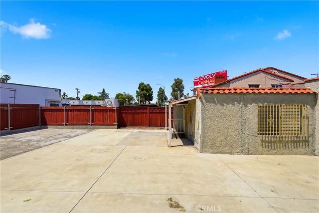 26051 Governor Ave., Harbor City, CA 90710