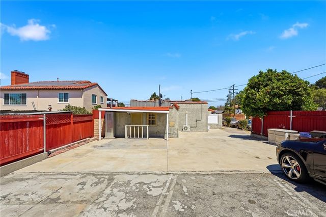 26051 Governor Ave., Harbor City, CA 90710