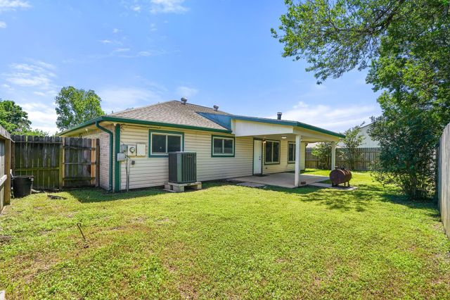 9731 Shell Rock Road, La Porte, TX 77571