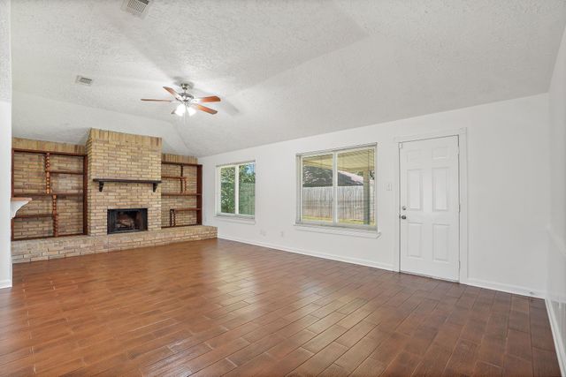 9731 Shell Rock Road, La Porte, TX 77571