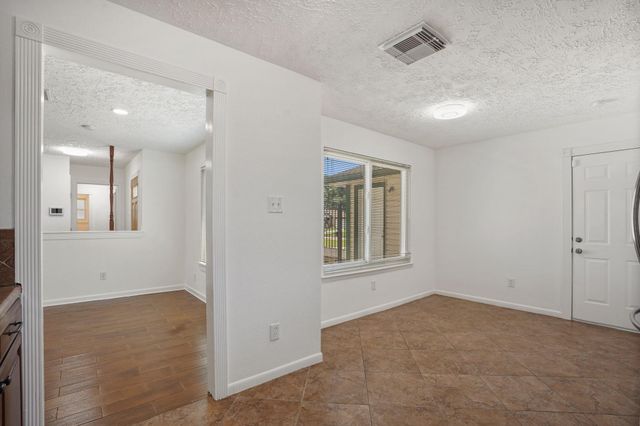 9731 Shell Rock Road, La Porte, TX 77571