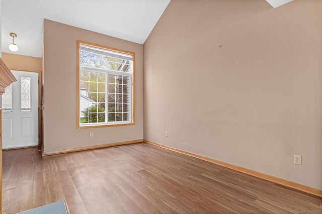 630 Knights Bridge Road, New Brighton, MN 55112
