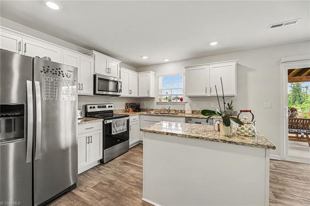 233 Culloden Drive, Mocksville, NC 27028