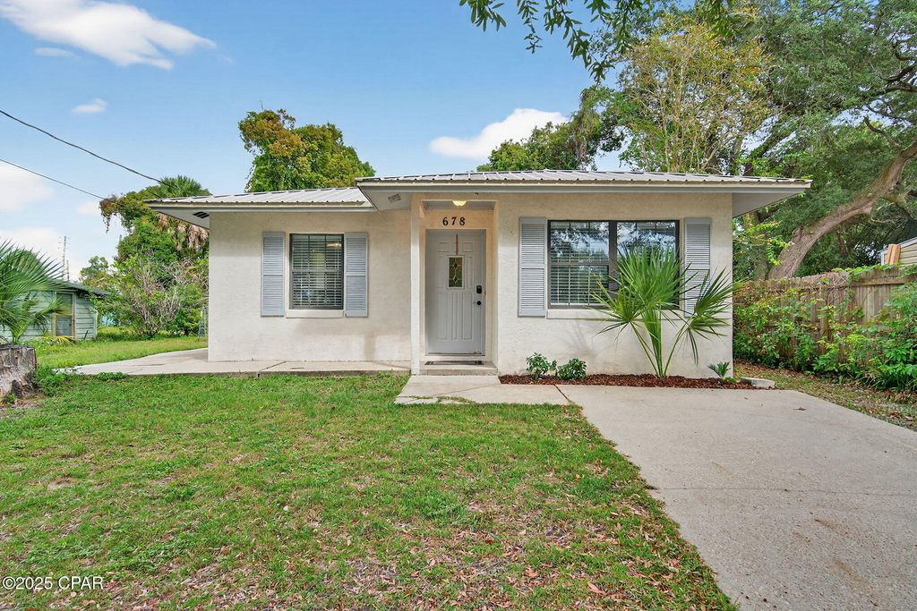 678 Cypress Avenue, Panama City, FL 32401