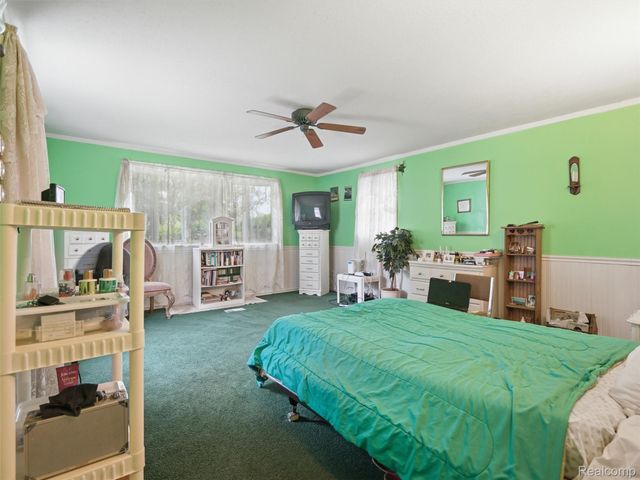 601 Holly Bush Drive, Holly Village, MI 48442